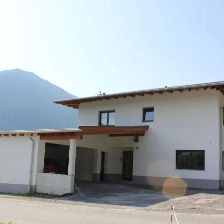 Quiet Flat Near The Mayrhofen Area *
