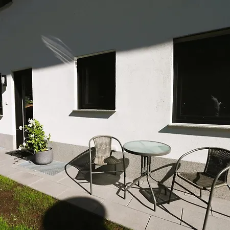 In Near Horbergbahn شفينداو