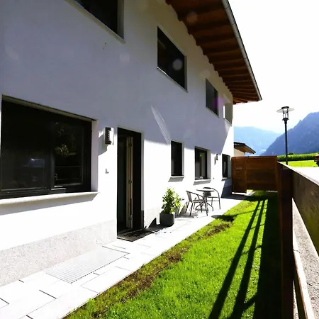 Quiet Flat Near The Mayrhofen Area