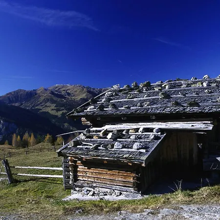 In Near Horbergbahn * Schwendau